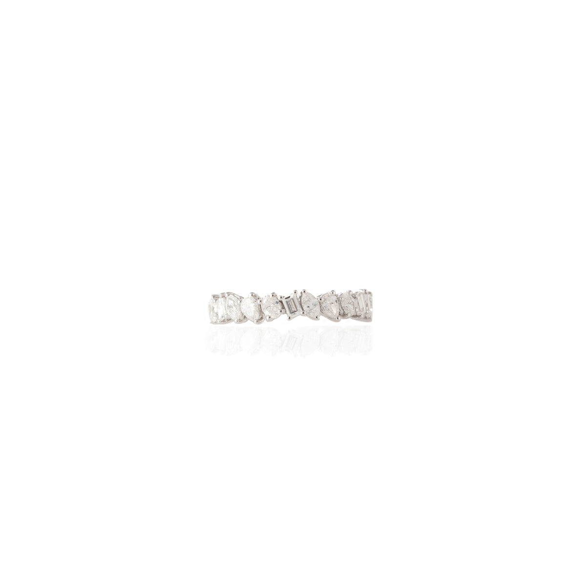 Multi-shape diamond band