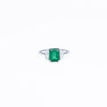 Anillo EMERALD SIDE MARQUISE