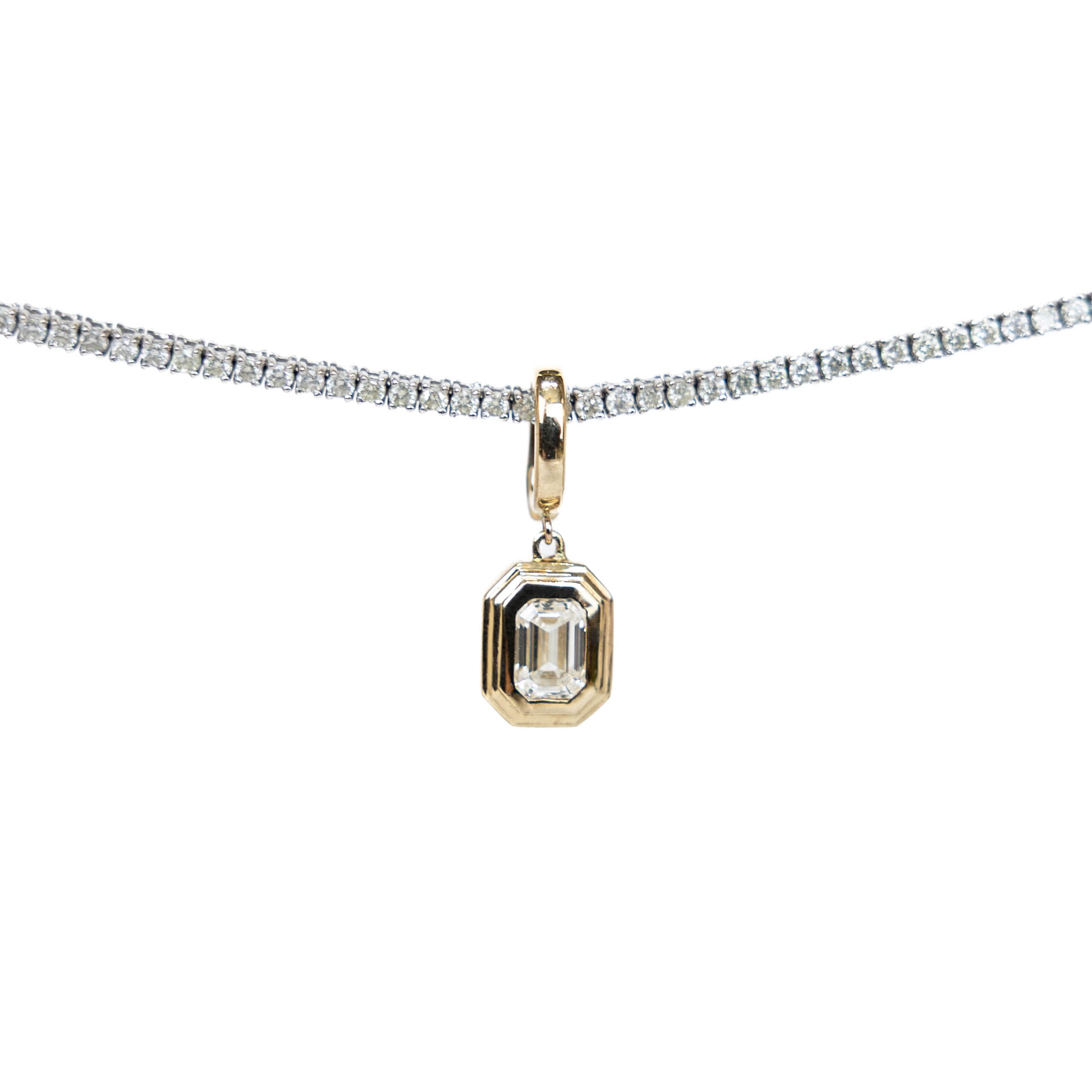 Dije EMERALD DOUBLE BESSEL